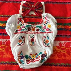 NEW BORN hand embroidery baby bodysuit